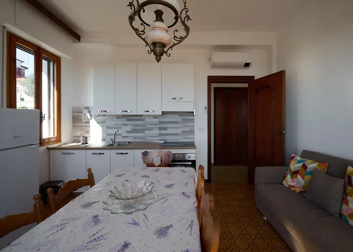 Camilla Terrazzo * Diano Castello